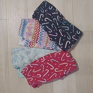 Girls Fleece Pajama Bottoms, Size medium